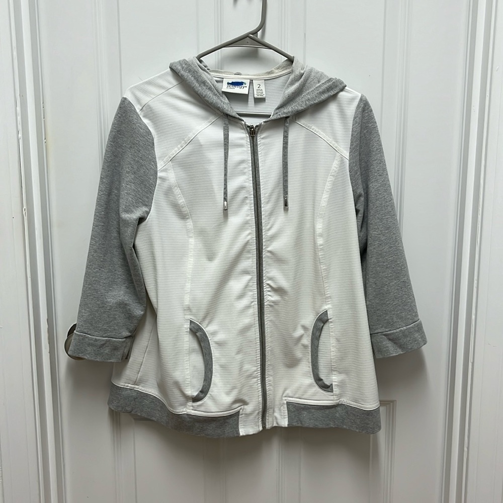 Zenergy White‎ Full Zip - size 2